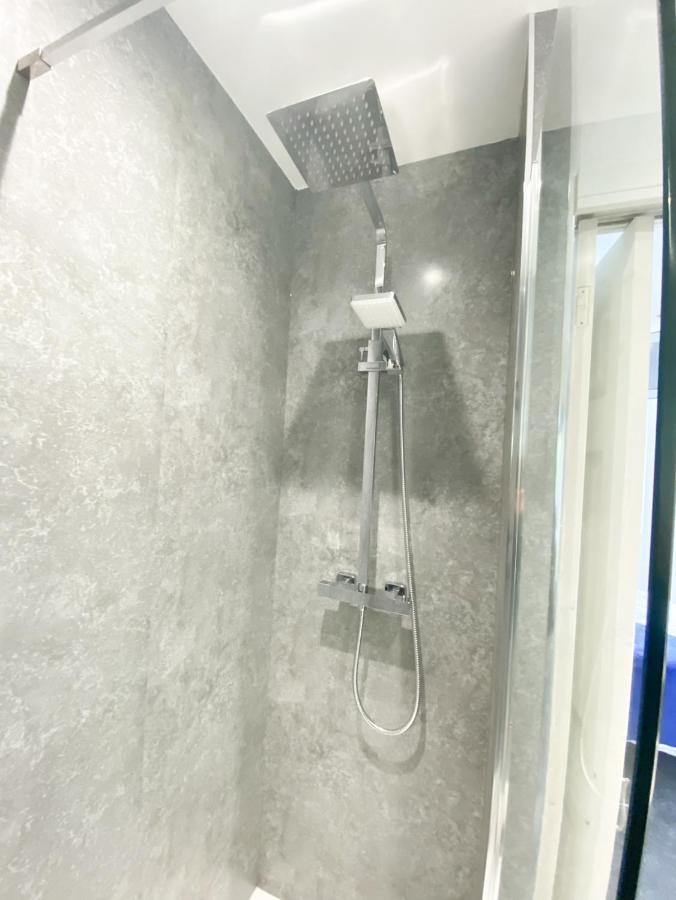 Harbourside House - Great Location - Parking - 2 En-Suites - Sleeps 5 Plus 1 Poole Extérieur photo