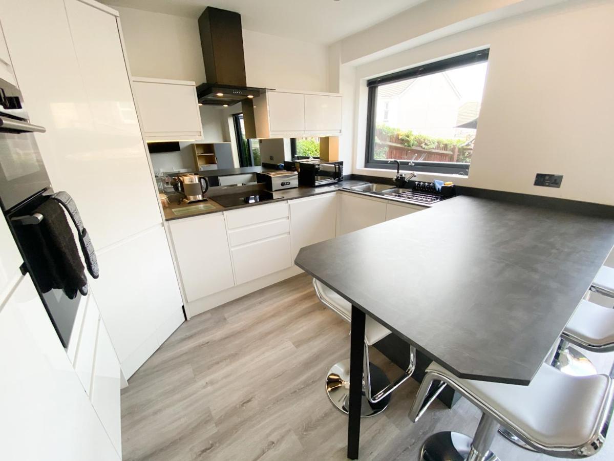 Harbourside House - Great Location - Parking - 2 En-Suites - Sleeps 5 Plus 1 Poole Extérieur photo